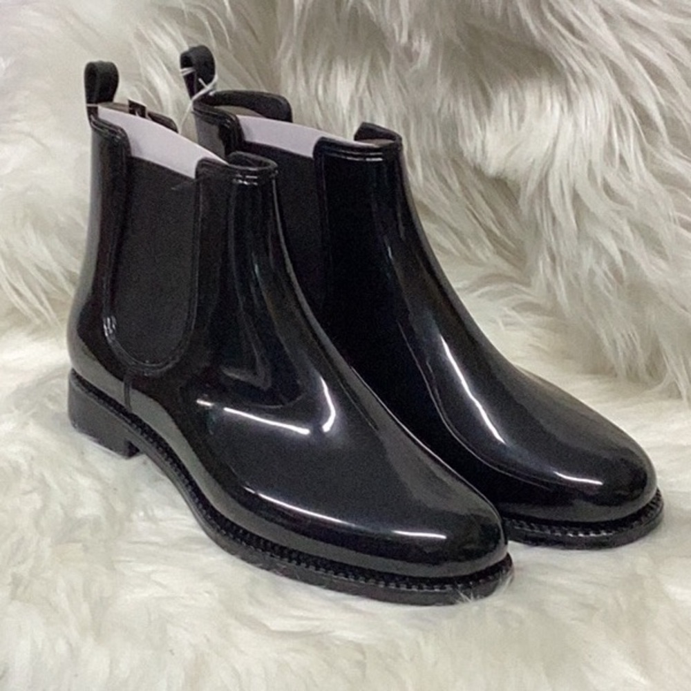 Henry Ferrera Collection - Black Ankle Boot - Marsala - Size 9 - New With Box